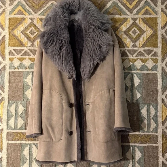 Taupe and gray reversible shearling coat by HISO.